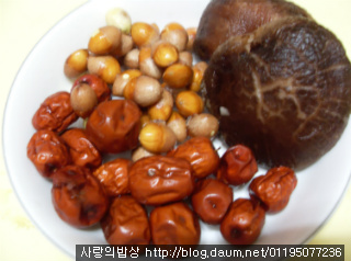 곤드레만드레~취할정도로 맛있는 곤드레전복돌솥밥