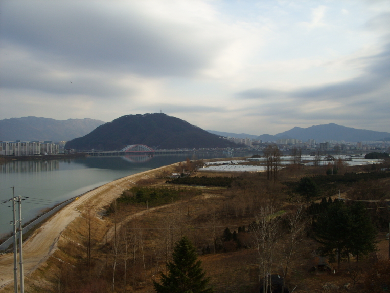 춘천 의암호의 상중도[上中島] 한바퀴 돌기
