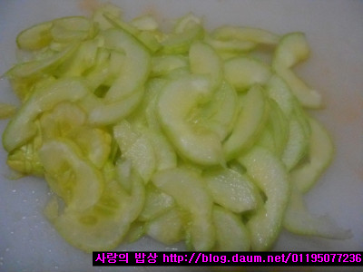 끼니거르지 마~! 딸의 점심 도시락용 계란채소샌드