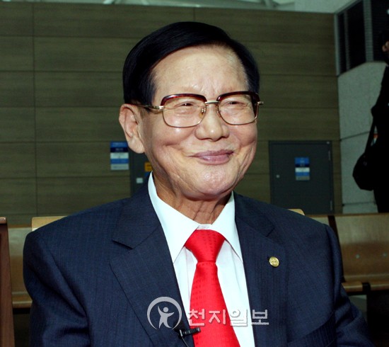 동방의빛 이미지