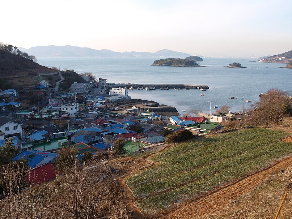 남해1박2일여행 마지막코스 평산2리마을과 남해대교.