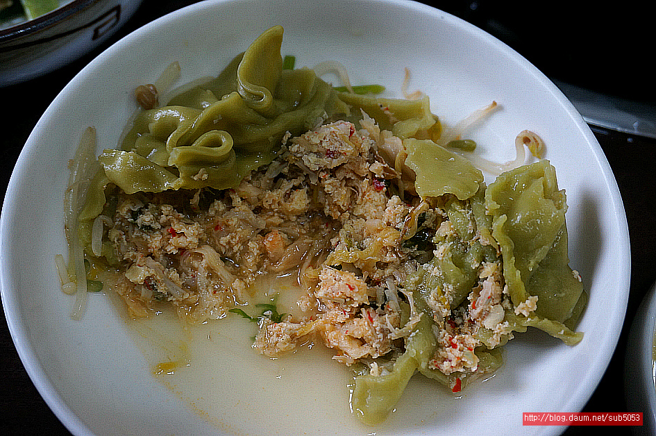 (합정역 맛집)초록색 복주머니 손 만두 전골 맛집 - 홍대 지역 추천맛집 덕이 손만두 후기