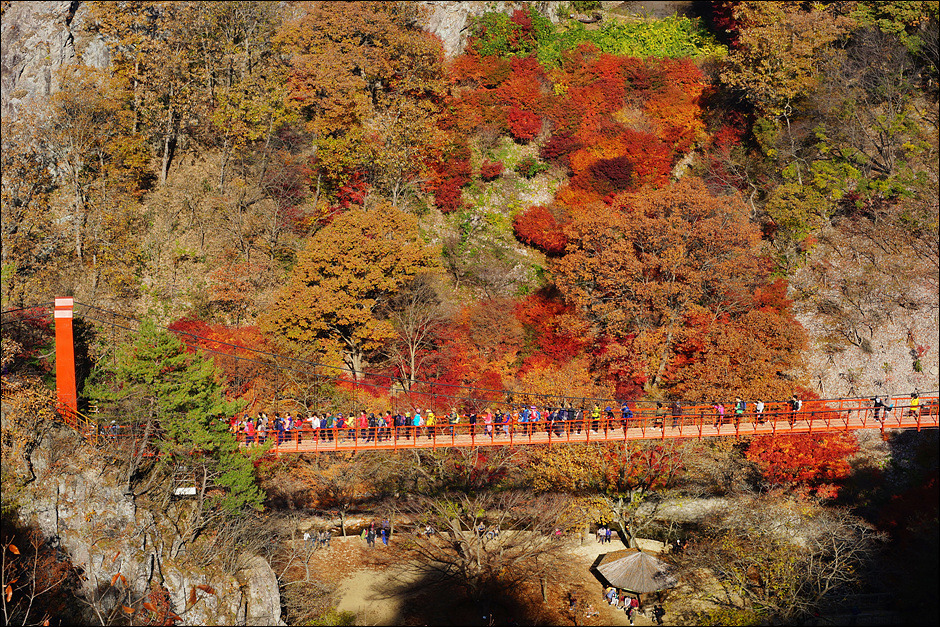 순창 강천산의 일출과 단풍