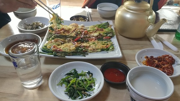 벚꽃이 흐드러진 동촌 유원지...