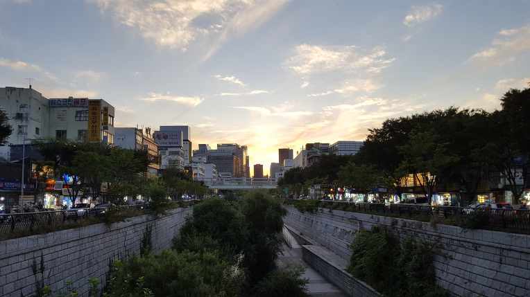 중학교 동창 회원 칠순 기념 모임