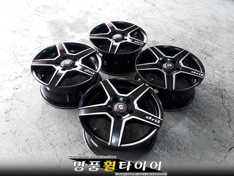 전주명품휠타이어 마르셀로 드릴 15인치 블랙폴리쉬 중고 사제휠 15인치타이어 엔진오일전문 자동차휠