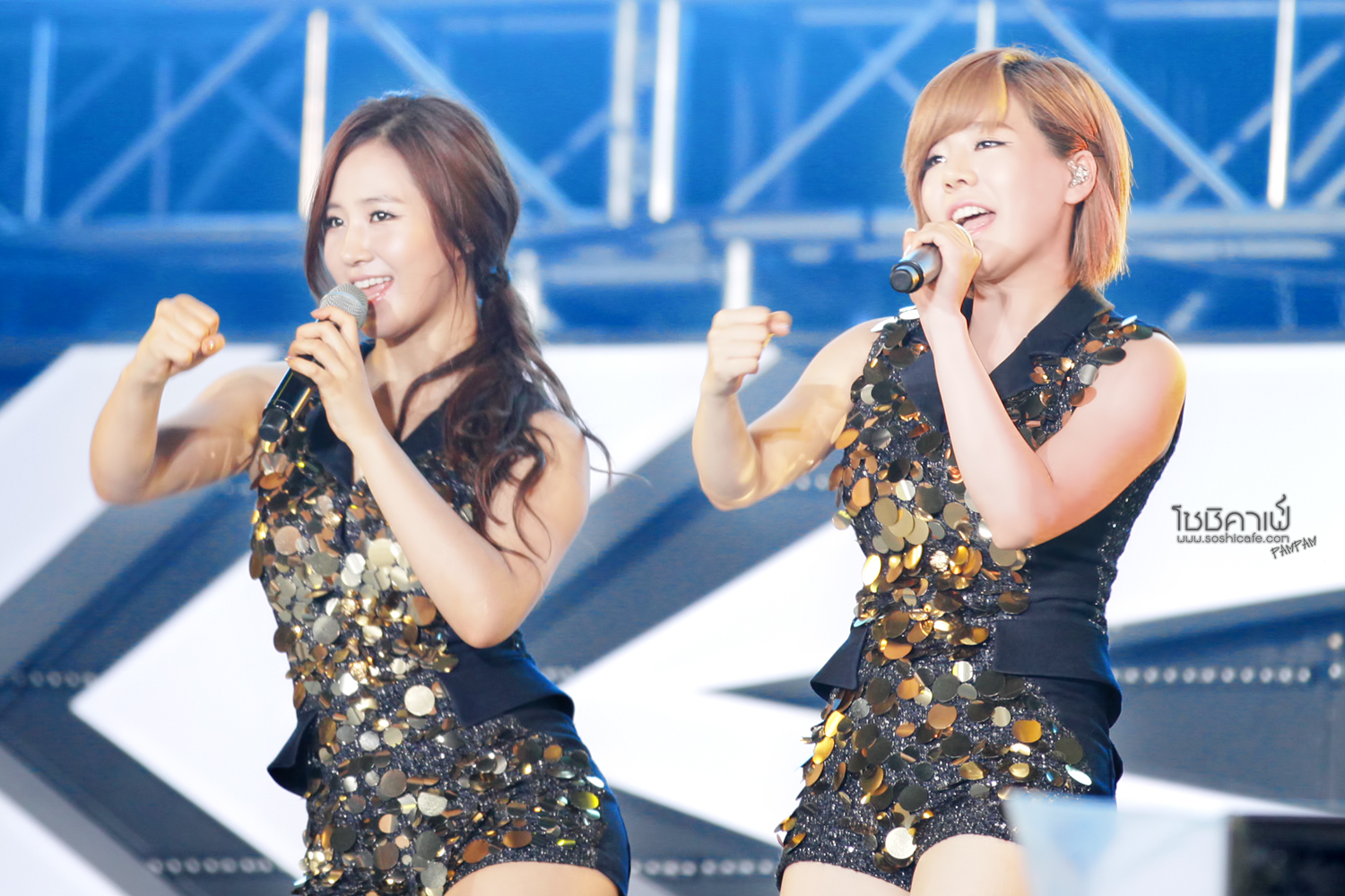 [PIC][18-08-2012]Hình ảnh mới nhất từ "SMTOWN in Seoul" của SNSD  - Page 29 1422EC485037B4FA307A0B